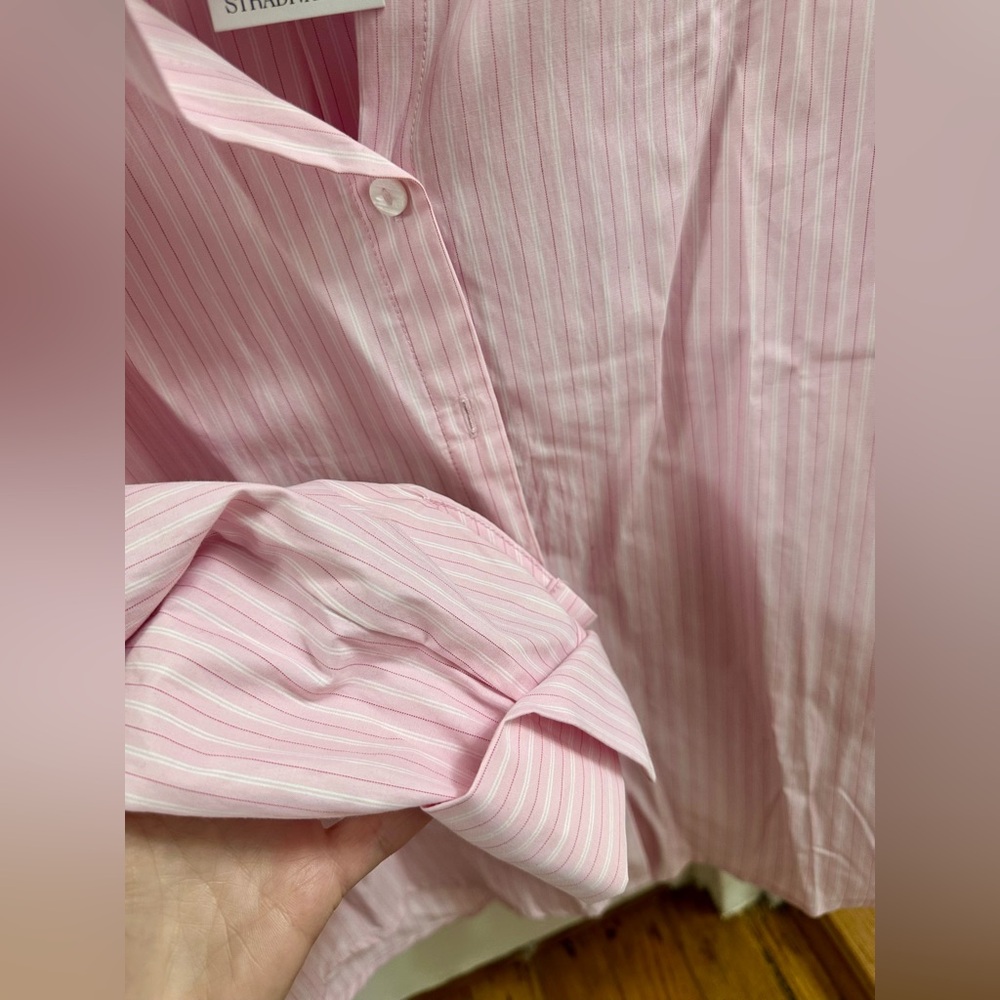 🩷Pink Striped Button-Up Shirt. - Picture 5 of 5